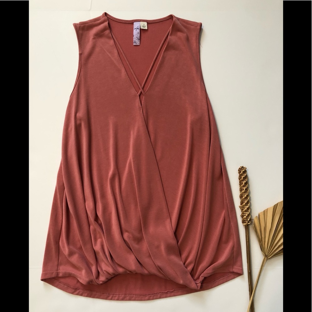 Alya -V Neck, Sleeveless Rust color top/ Sz- S